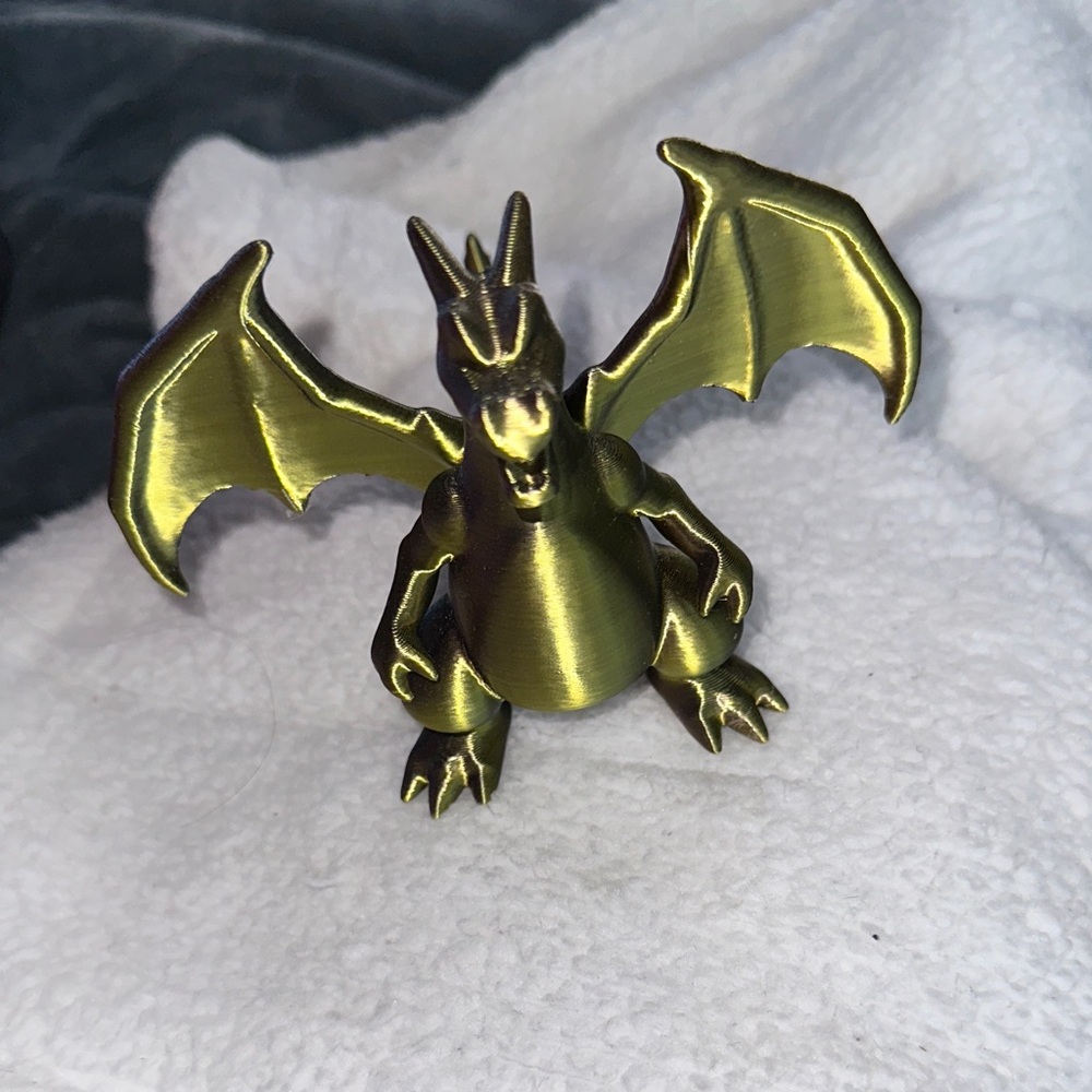 3D print metallic multicolored Pokemon character Charizard New plus cards